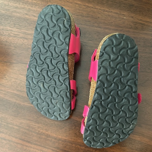 Birkenstock Patent Leather Hot Pint Ankle Strap Sandals - Picture 6 of 8